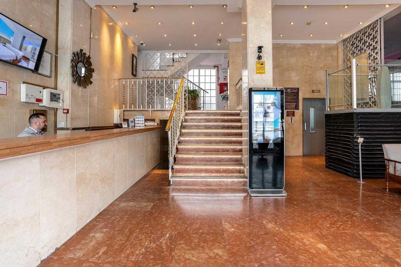 Hotel Torremolinos Centro By Croma Exterior photo
